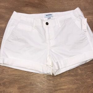 Old Navy size 10 white cuffed shorts; new with tag